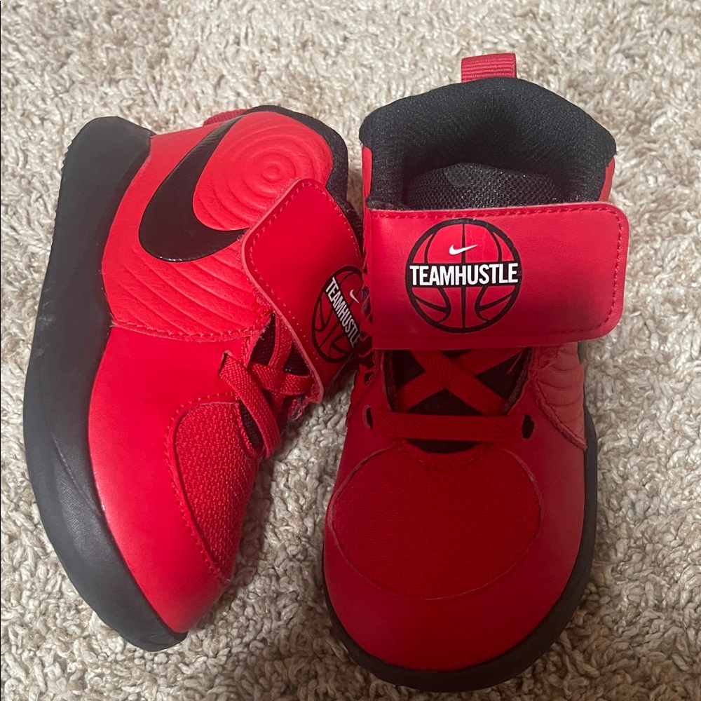 Nike Team Hustle Red and Black Sneakers